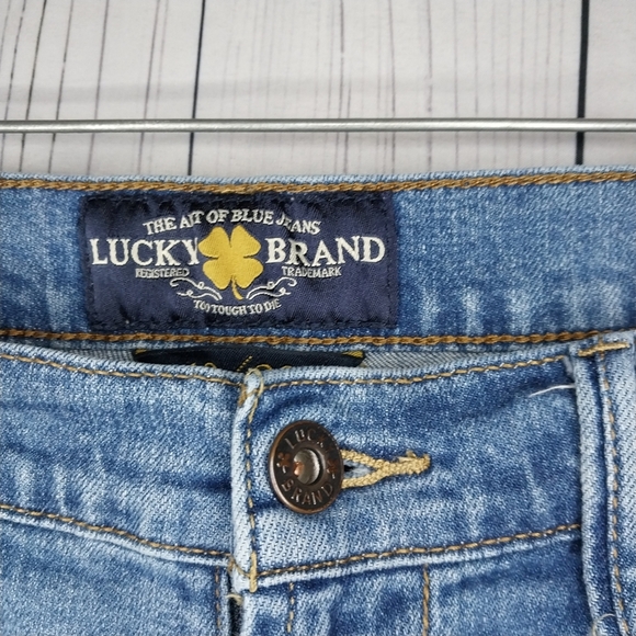 Lucky Brand Sweet 'N Straight Jeans - Picture 4 of 12